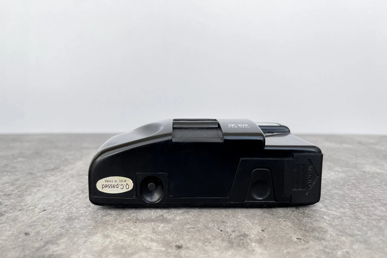 Vintage Camera Skina SK 102 / Compact 35Mm Film Camera / Japanese Camera
