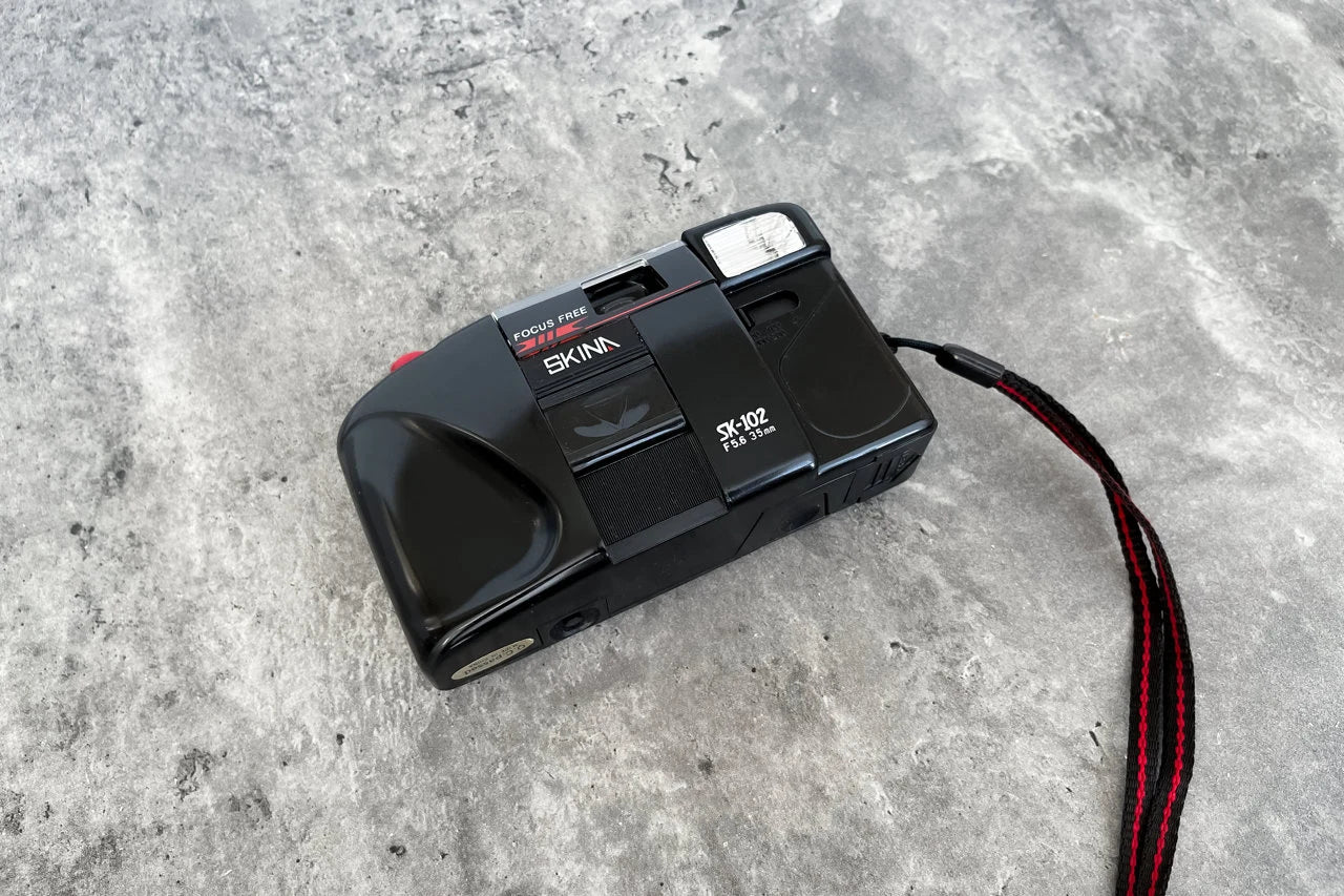 Vintage Camera Skina SK 102 / Compact 35Mm Film Camera / Japanese Camera