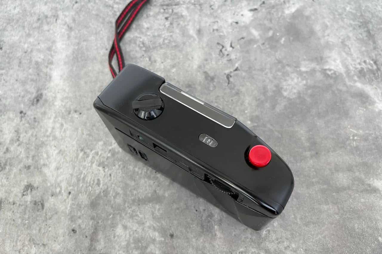 Vintage Camera Skina SK 102 / Compact 35Mm Film Camera / Japanese Camera